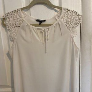 Cream Express Lace Cap Sleeve top